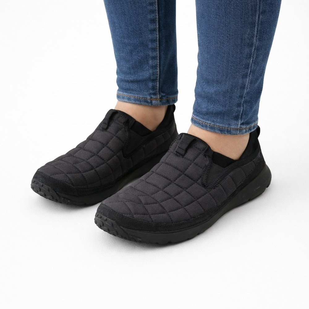 Size 7 Merrell Hut Moc Slip On Shoes Black Quilted Comfort Womens